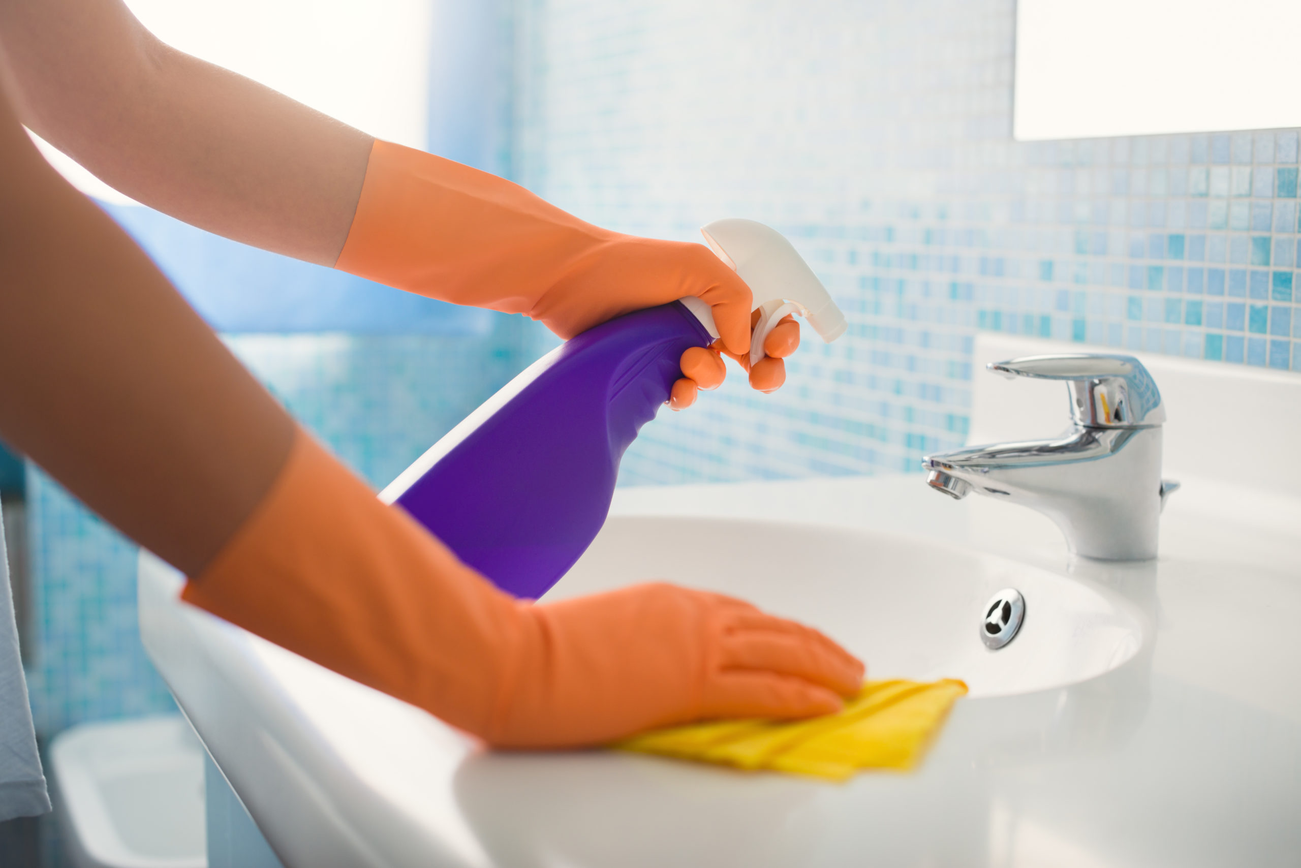 Bathroom Cleaning Hacks | Libman Home Cleanings in Milwaukee